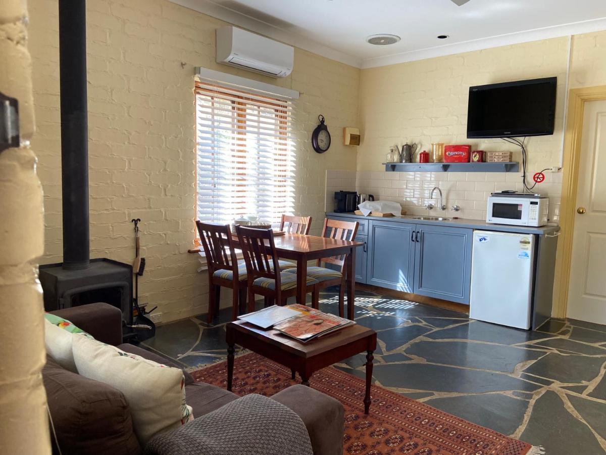 Battunga Cottages Watervale Luaran gambar